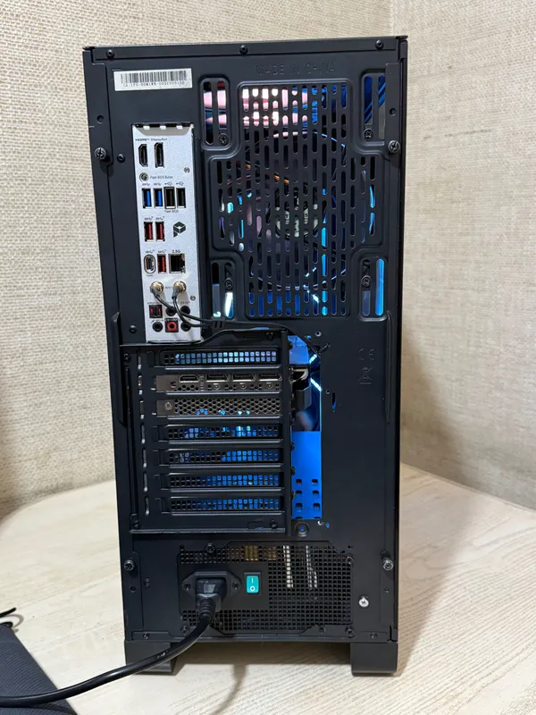 Продаю корпус thermaltake s300 tg — фото 2