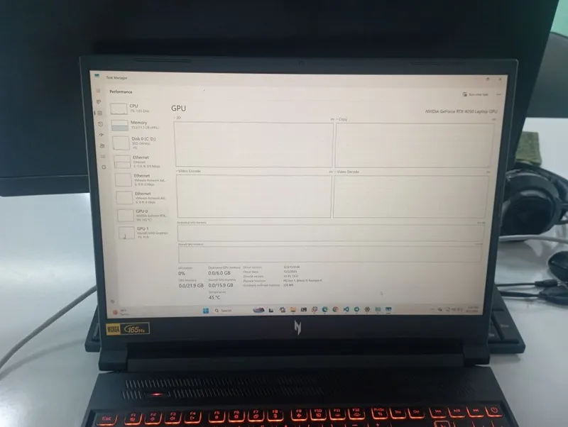 Acer Nitro V 16 | i7-14650HX / 32GB RAM / RTX 4050/ 165Hz 4 Acer Nitro V 16 | i7-14650HX / 32GB RAM / RTX 4050/ 165Hz 4