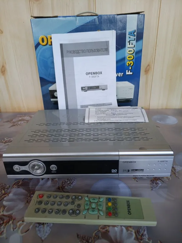 Продам тюнер F-300 FTA 2 Продам тюнер F-300 FTA 2