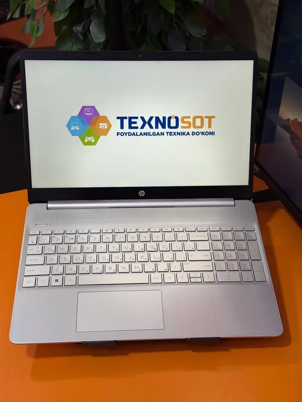 Ноутбук HP Laptop