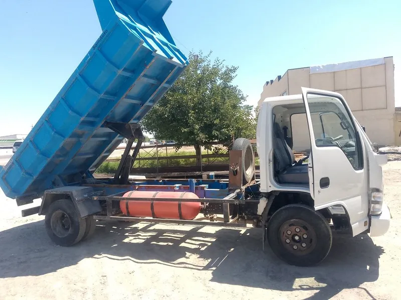 Isuzi samosval 2014yil 39.000km holati zoʻr 4