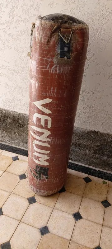 Venom mushok . boyi 130sm diogonal 40 holati yaxsh