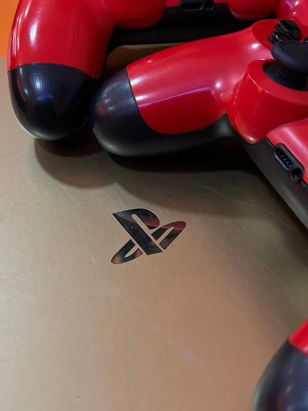 Игровая консоль Playstation 4 Slim Игровая консоль Playstation 4 Slim