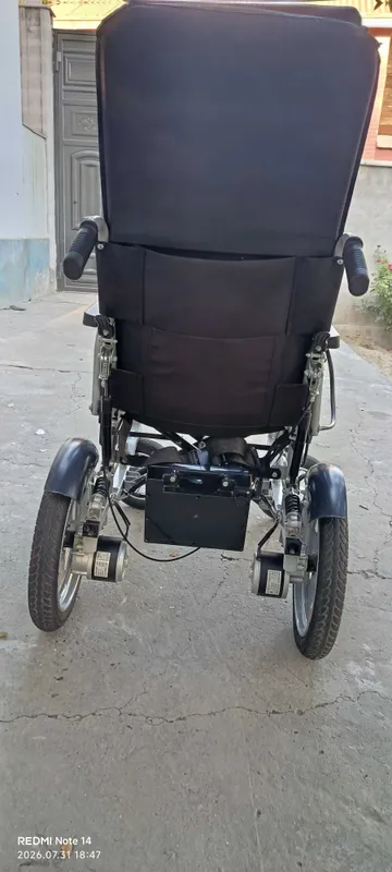 Nogironlar uchun elektr aravacha 8 Nogironlar uchun elektr aravacha 8