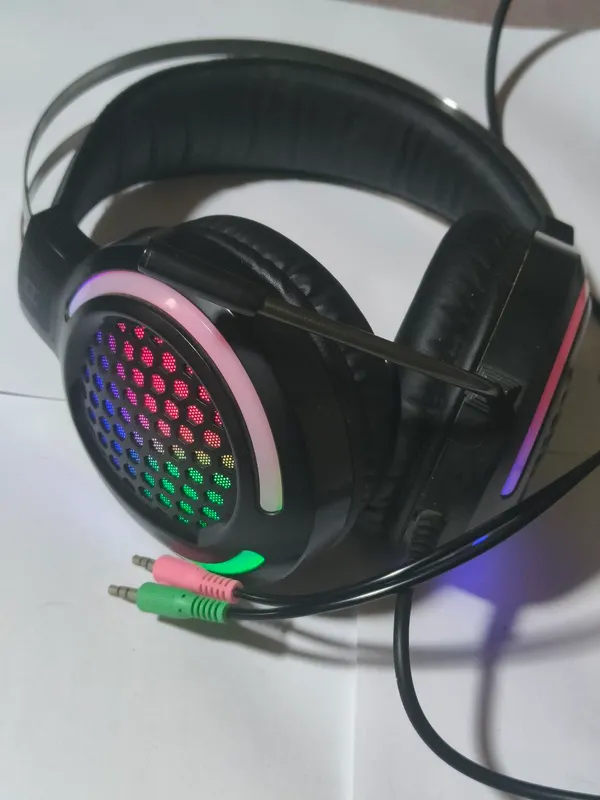 Проводные игровые наушники 1 Проводные игровые наушники 1