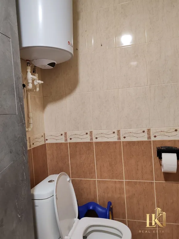 Ta’mirli shinam 3 xonali kvartira sotiladi 10