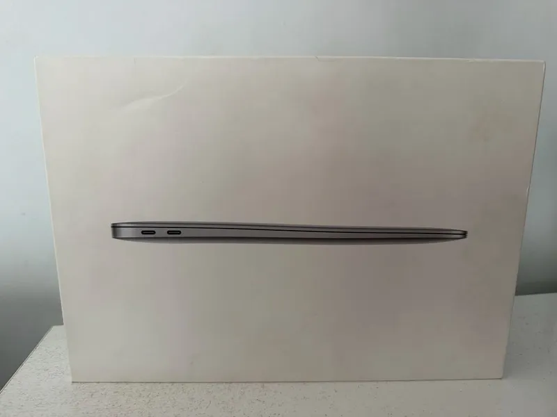 Macbook Air 2020/8/256/ful box 1 Macbook Air 2020/8/256/ful box 1