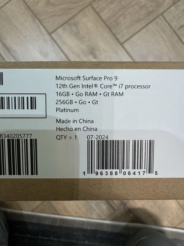 Microsoft Surface Pro 9 i7 / 16GB / 256GB / 120 Гц 2.8K экран. — фото 2