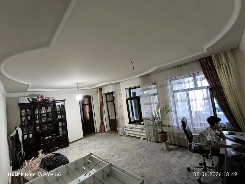 Срочно продается дом 5 комнат,4 сотки. Узгариш. — фото 4