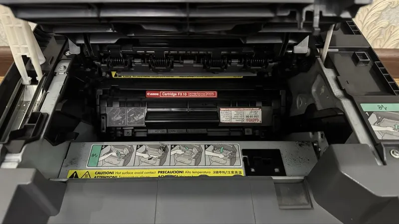 Canon MF4018 в отличном состоянии с кабелями! 4