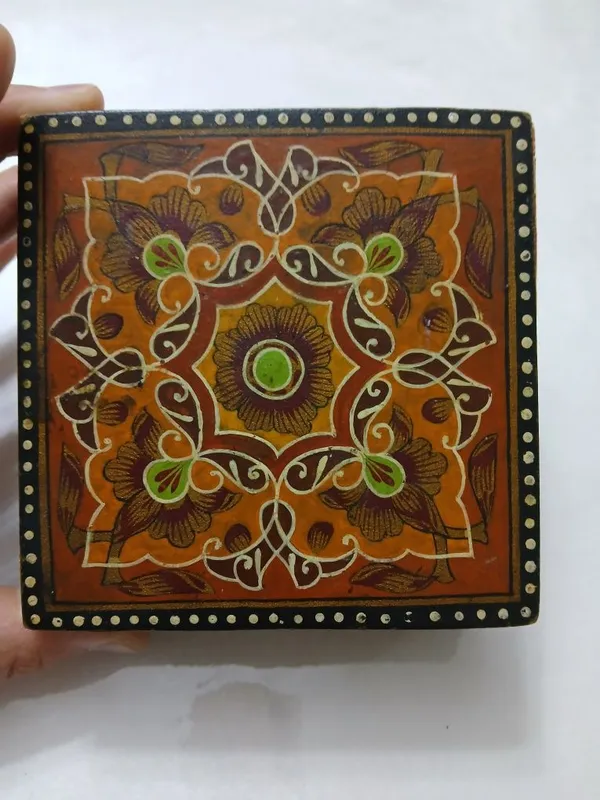 Антиквар шкатулка старинний