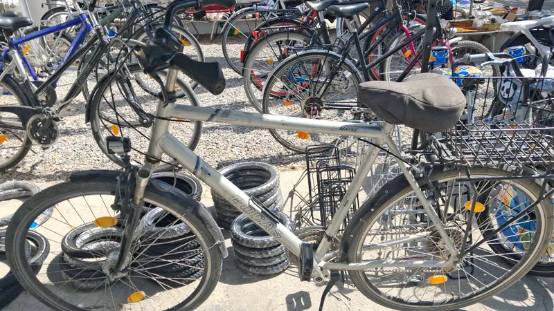 velaseped sotiladi yuradi velaseped sotiladi yuradi
