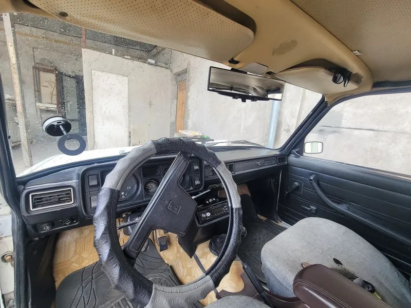 Vaz 2105 05mator Yili 1990 Probek 104400km Rul taraf krilo eshida k 3 Vaz 2105 05mator Yili 1990 Probek 104400km Rul taraf krilo eshida k 3
