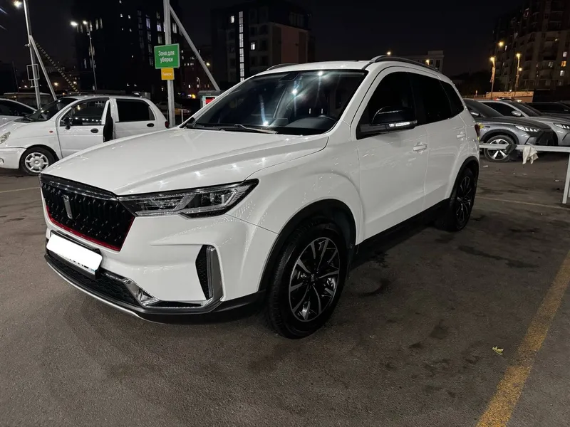Bestune T33 срочно сотилади 1