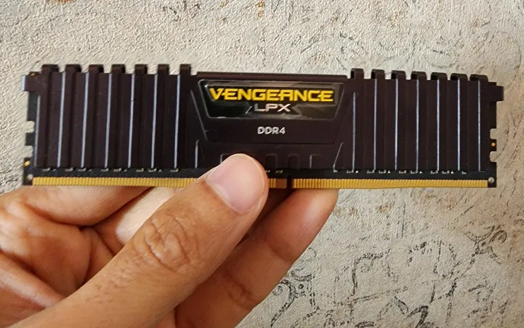 DDR4 2×8 16 ГБ Corsair LPX 3600 МГц CL18|XMP ready