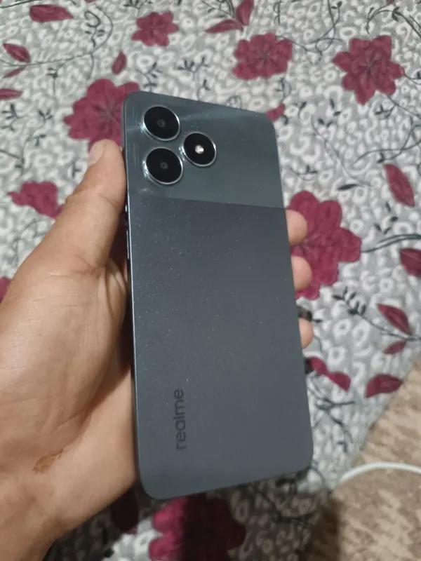 Realme Not 50 sotiladi