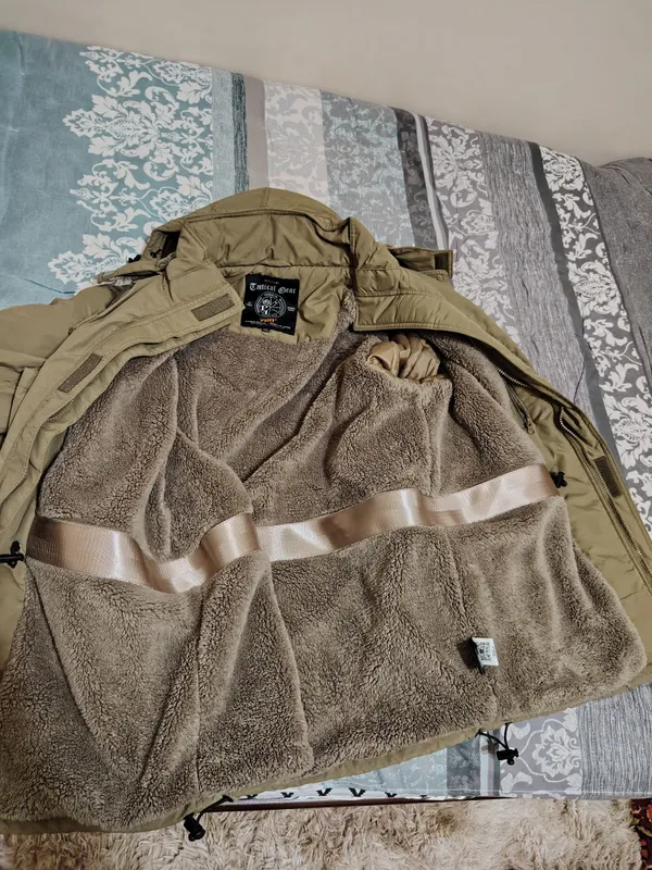 726 gear Kurtka sotiladi 2xl 3