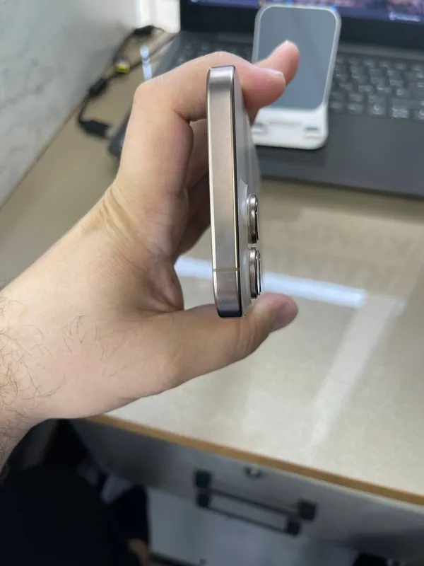iPhone 16 Pro Max 256GB Desert 7