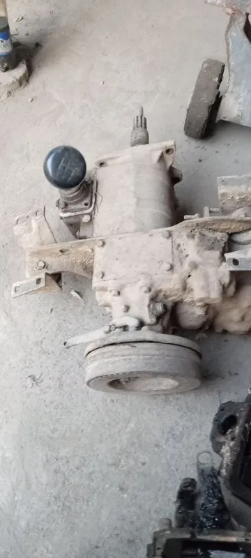 Uaz karobka razdatka sotiladi 2 Uaz karobka razdatka sotiladi 2