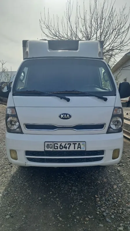 Kia bongo 2012 yil