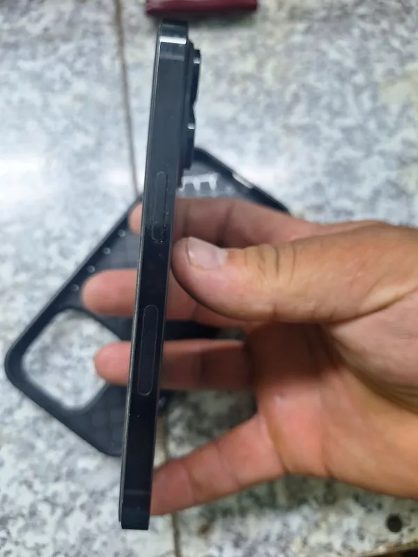 Iphone 14 pro... 3