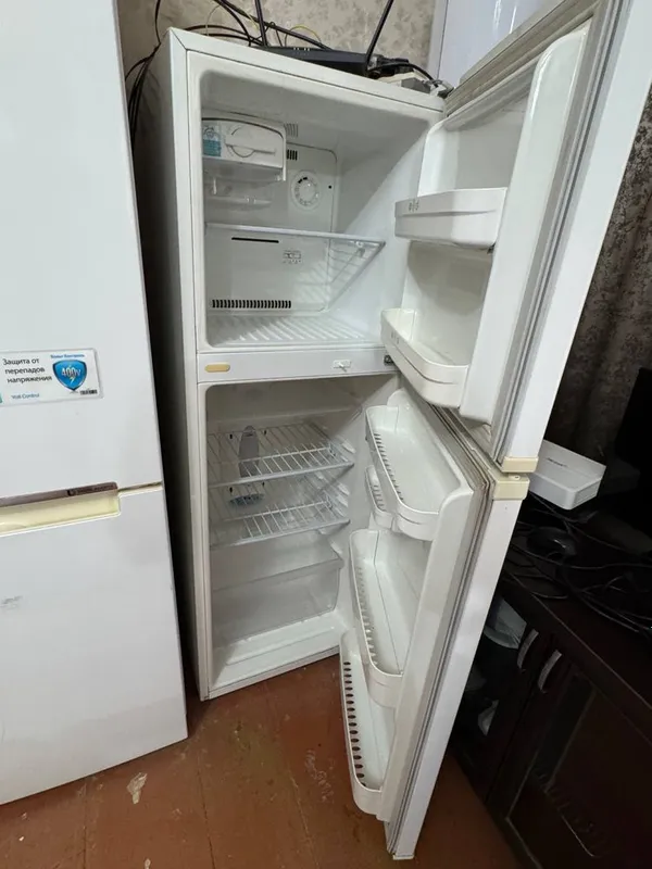 Холодильник маленький LG 2 Холодильник маленький LG 2