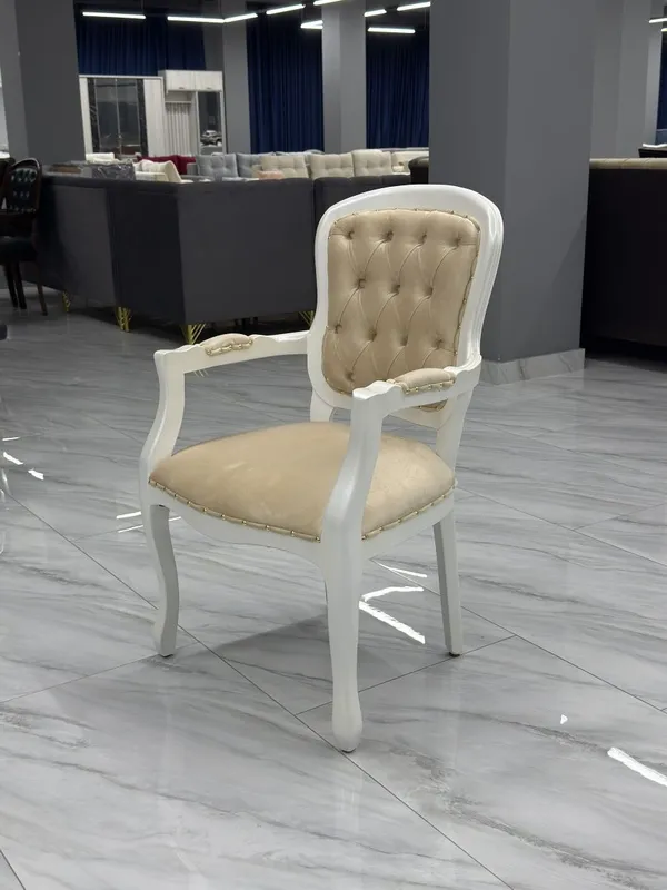 Ofis uchun yumshoq va qulay o'rindiqlar