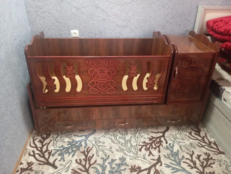 Детская кроватка