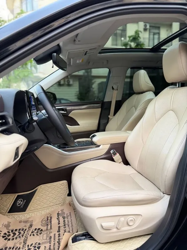 Toyota Highlander Hybrid Limited 6 Toyota Highlander Hybrid Limited 6