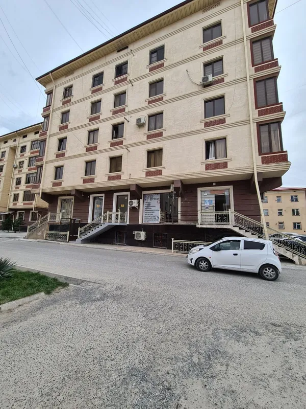 Срочно сдаётся офис в новостройке 47 квадратов ремонтом 1