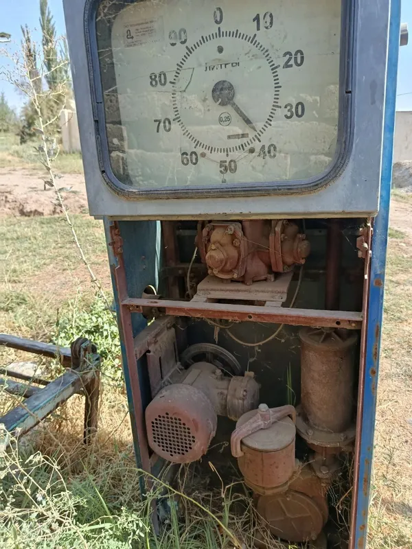 Binzin quyish uskunasi kalonka holati yaxshi 3 Binzin quyish uskunasi kalonka holati yaxshi 3