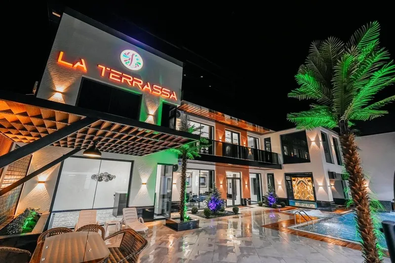 Hitech La Terassa ulfat 15 ta oyla 20 tagacha qabul qlamiz