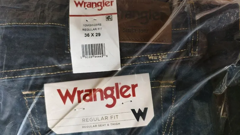 Мужские джинсы Wrangler из Америки Мужские джинсы Wrangler из Америки