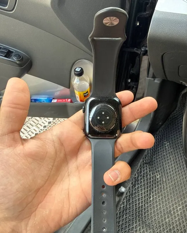 Apple Watch 7, 45 мм 2 Apple Watch 7, 45 мм 2