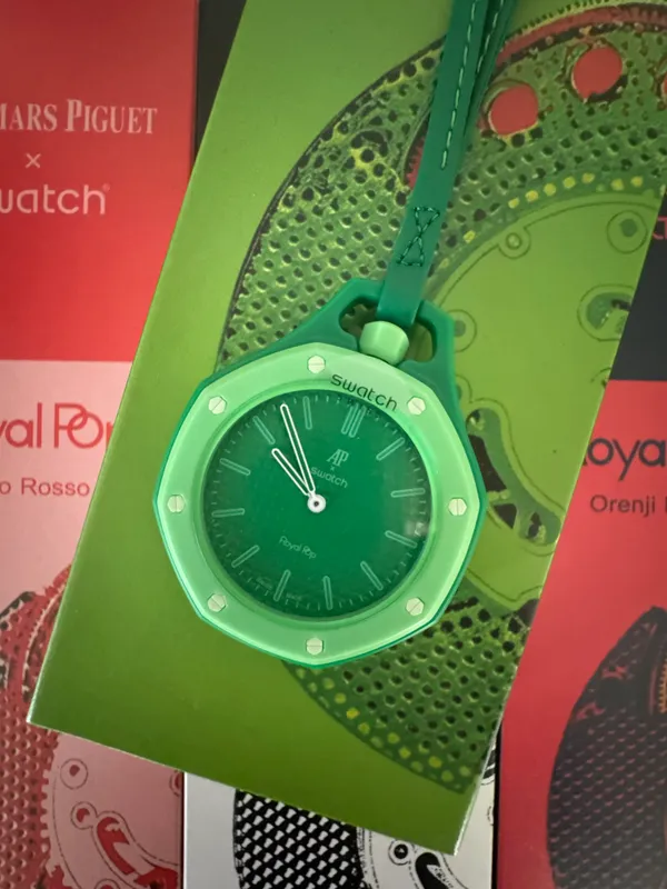 AP x Swatch Royal Pop 1:1 — фото 2