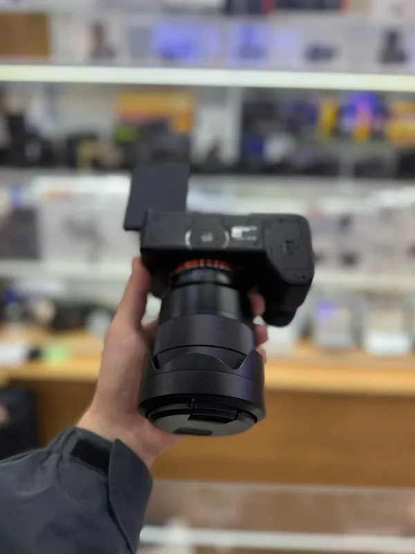 Sony alpha 7s III + sony fe 24-70 f4 zeiss 4