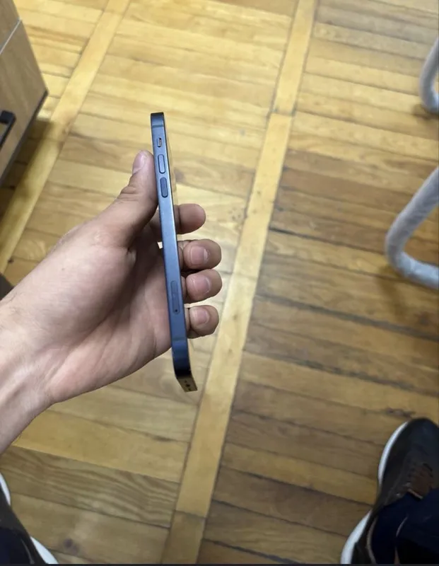 IPhone 12 64GB (76%) 5 IPhone 12 64GB (76%) 5