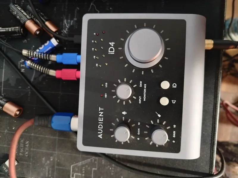 Звуковая карта Audient ID4 MKII
