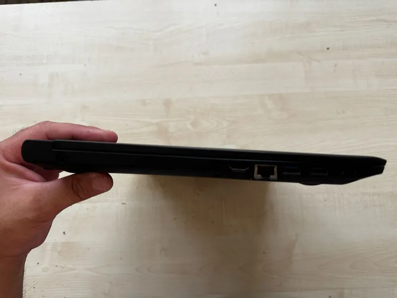 Ноутбук Lenovo сотилади — фото 1
