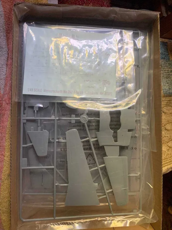 Сборная модель самолета Мессершмитт Me.262 A-1a (1/48, HobbyBoss) 2