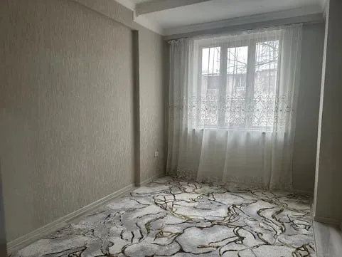 3-комнатная квартира, 65 м², 3/5 этаж 4