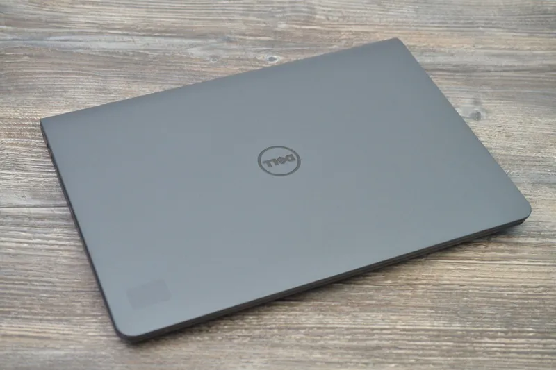 Dell. Yangi 1 qol .dakument karobka bor .aybi yoq usta kormagan .350 $