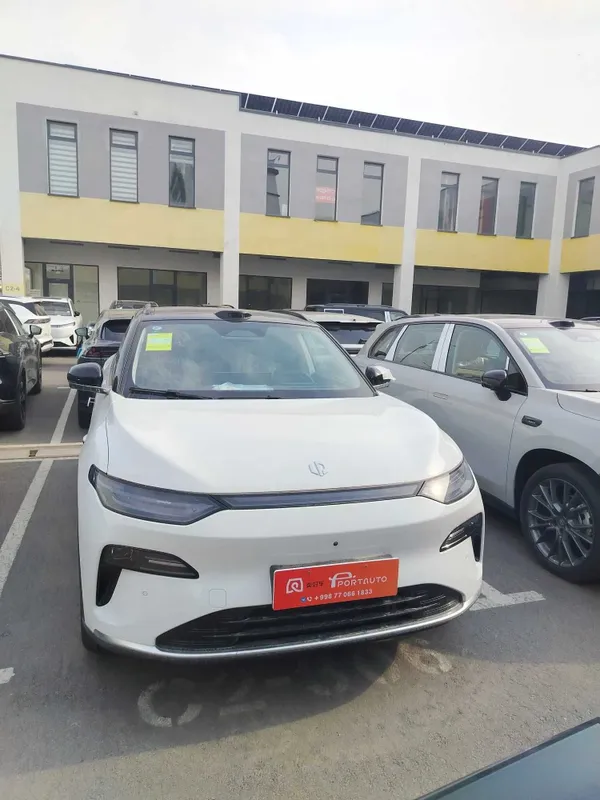 Leapmotor C11 hybrid 300km Naqd va halol nasiya