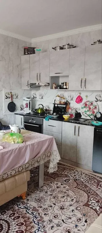 Yangibozor oldida xovlili uy sotiladi 10 Yangibozor oldida xovlili uy sotiladi 10