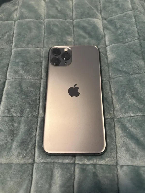 iphone 11 Pro Grey