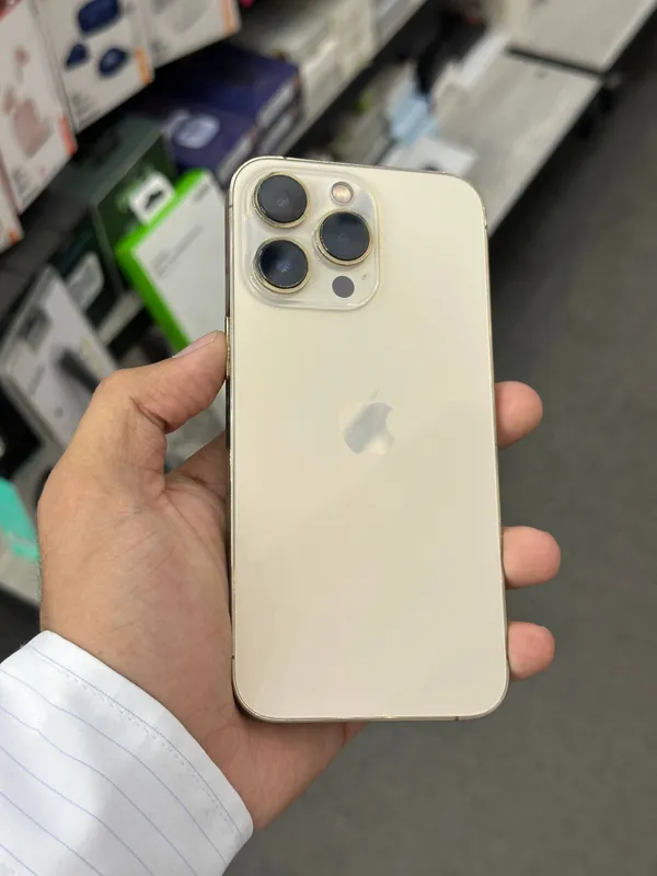 iPhone 13 pro Gold