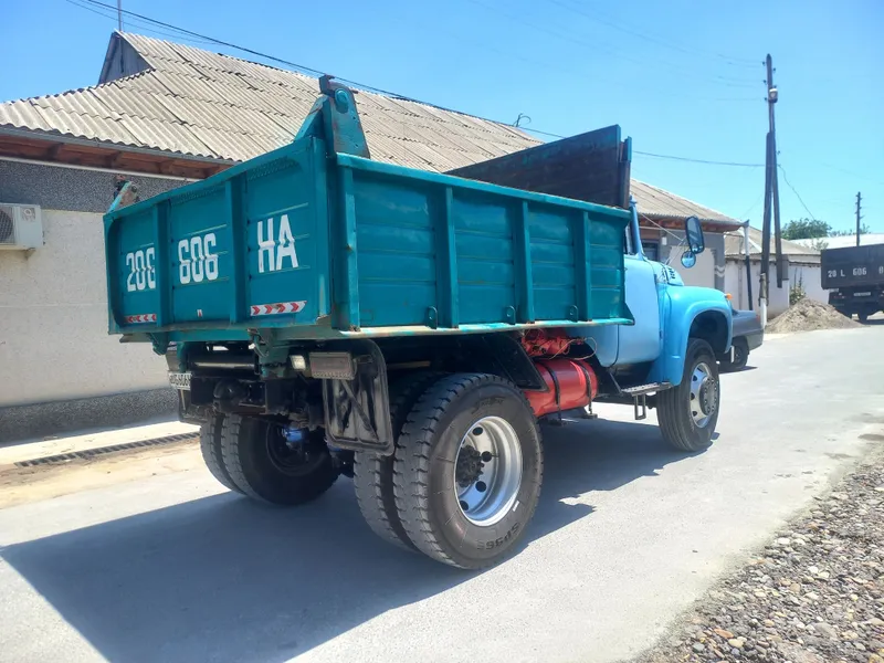 Zil sotiladi holati alo yurip turgan moshin 4 Zil sotiladi holati alo yurip turgan moshin 4