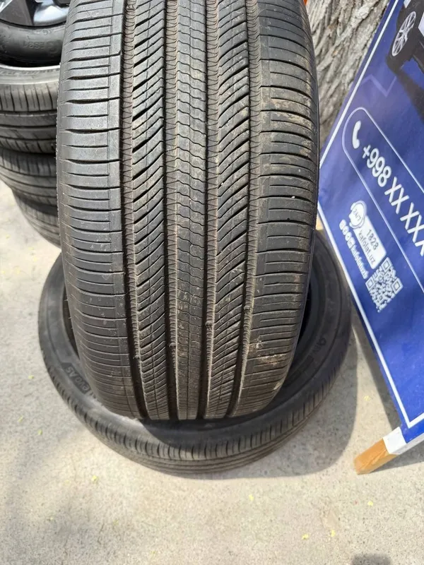 265/40/R21 hankook ion evo 1