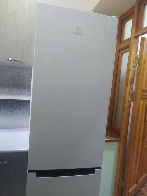 Indesit muzlatkich sotiladi 1 Indesit muzlatkich sotiladi 1