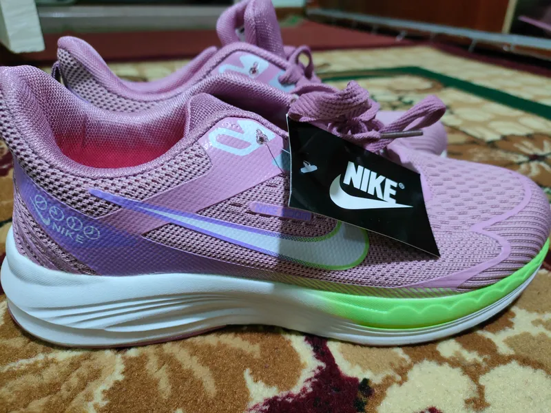 NIKE 1 NIKE 1
